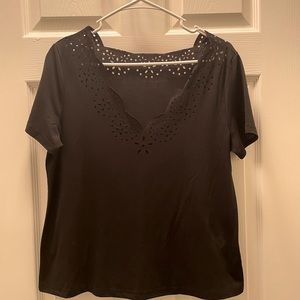 Black Short Sleeve Scallop Top